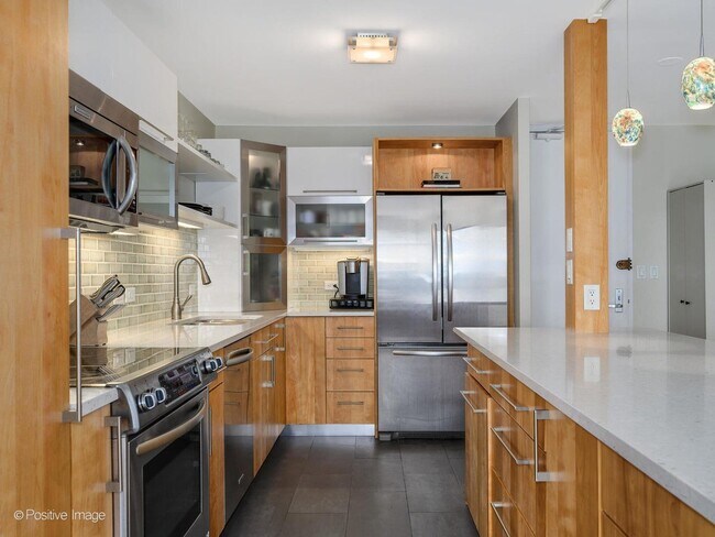 Foto del edificio - 2020 N Lincoln Park W