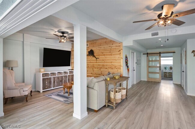 Foto del edificio - 6020 Cypress Ln