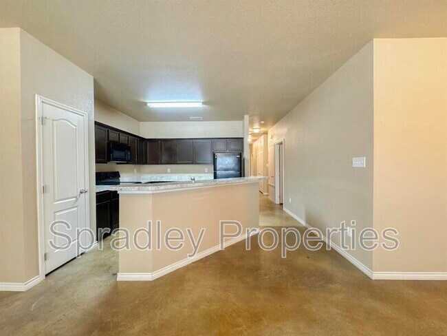 Building Photo - 4620 Teesh Dr