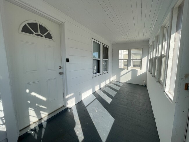 Building Photo - 3131 Enright St