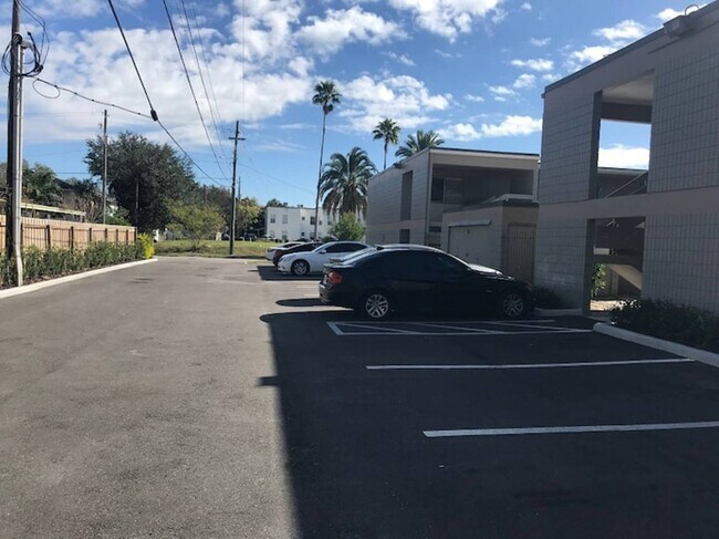 Foto del edificio - 4303 W North A St