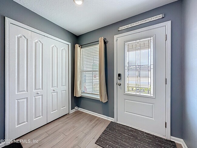 Foto del edificio - 65849 Edgewater Dr