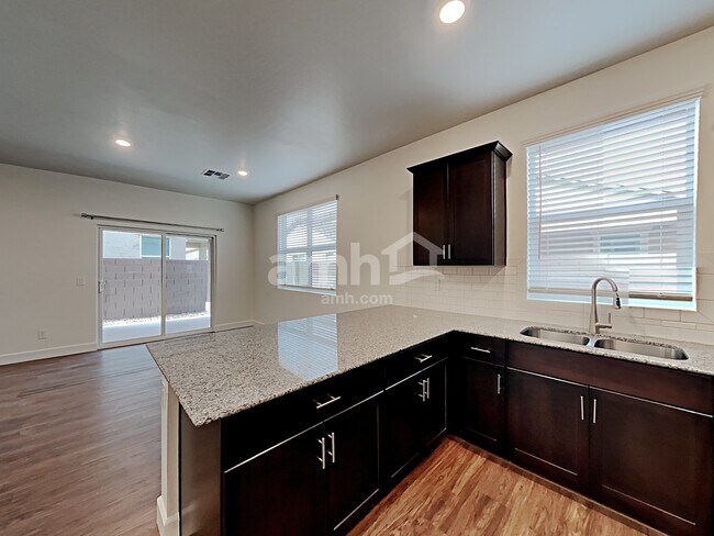 Building Photo - 684 W Laredo Ave