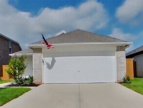 Building Photo - 3009 fantasy Terrace Dr