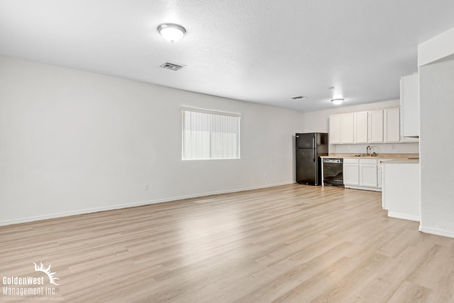 Photo - Remodeled 4Bdm 2Ba Downtown Duplex in Phoenix House