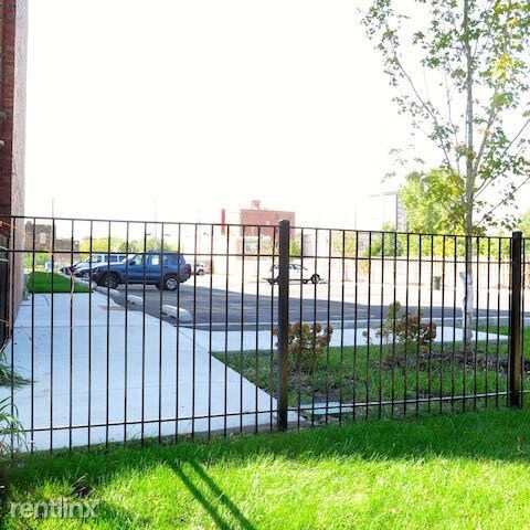 Building Photo - 4338 S Drexel Blvd