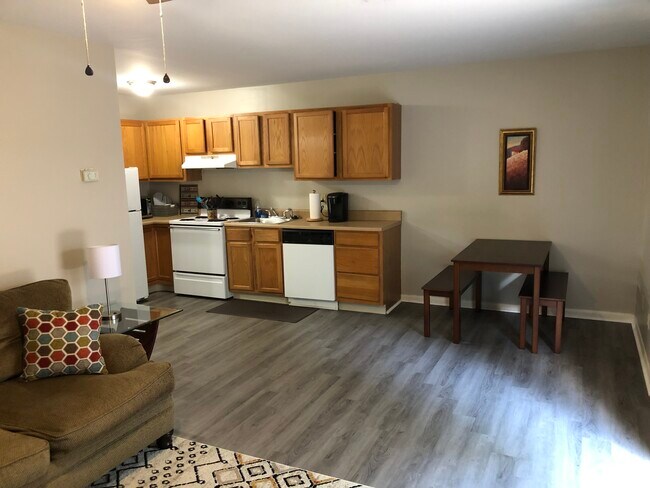 Foto del edificio - 218 N Taylor St