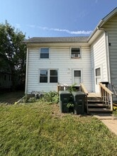 Building Photo - 1004 Randolph St