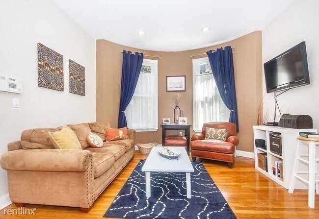 Foto del edificio - 103 E Brookline St