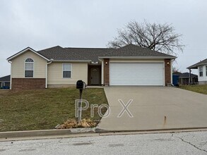 Building Photo - 707 Sean Ct