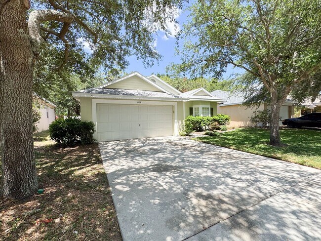 Foto del edificio - Pines at Lake Saunders 3 bedroom 2 bath home with double car garage