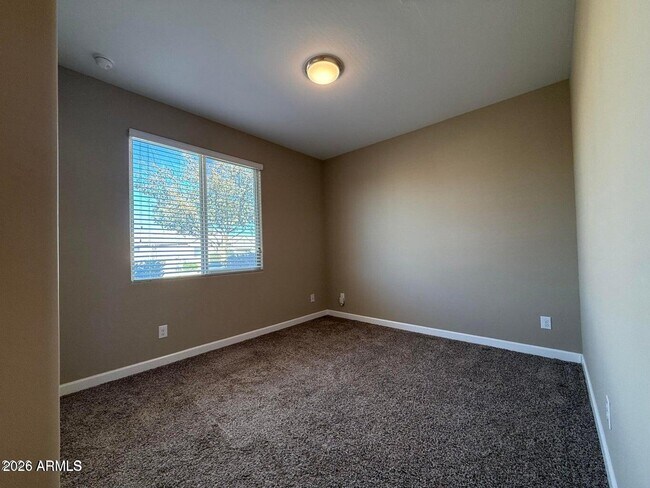 Building Photo - 40865 W Hensley Way