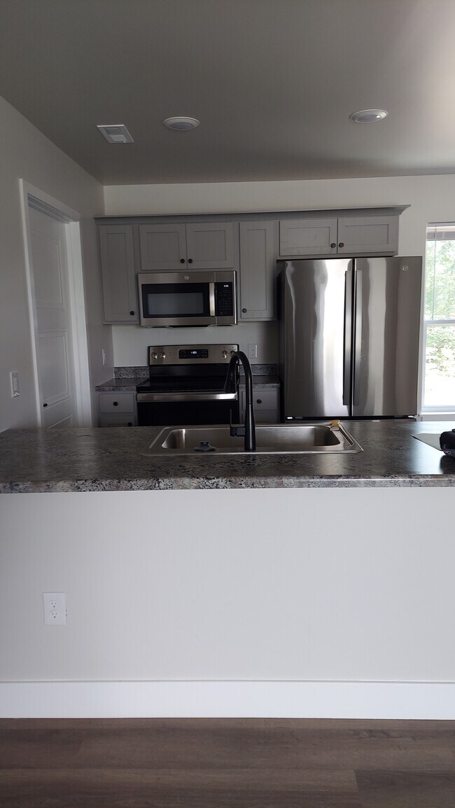 Foto del edificio - 505 Eagle