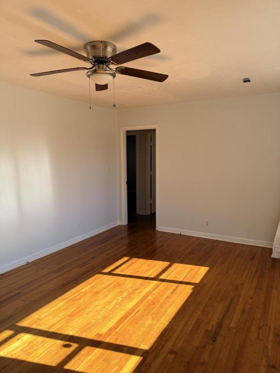 Building Photo - 1920 Charlton Dr