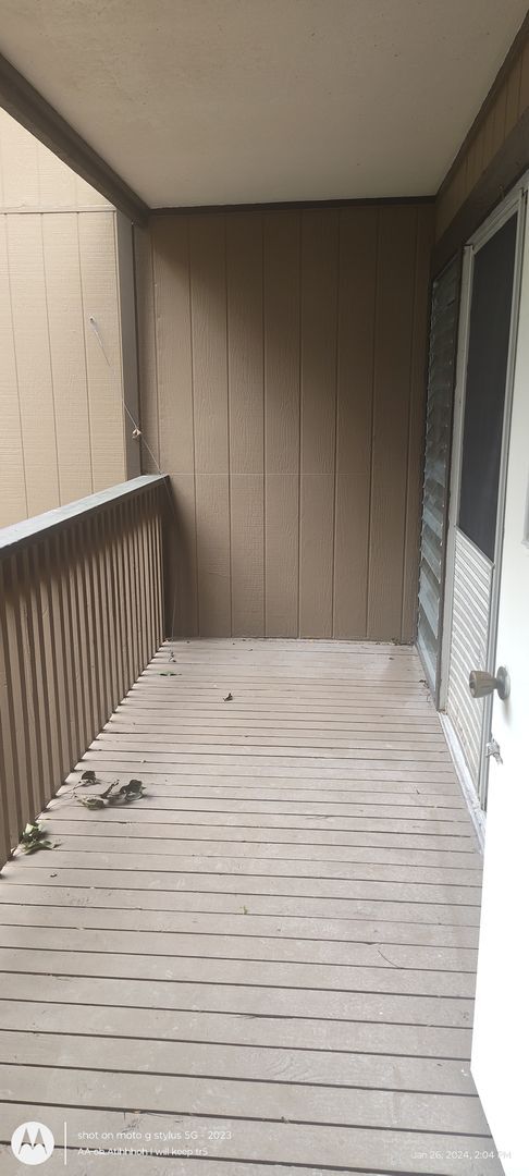 Building Photo - Beautiful 4 bed/ 2 bath/ 2 parking In Kaneohe