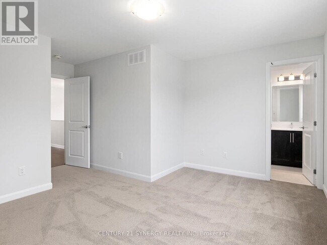 Building Photo - 933 Athenry Ct