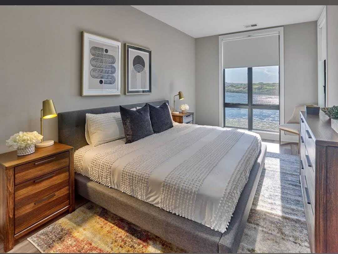 Foto principal - 145 Goldsborough Dr