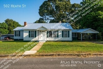 Building Photo - 502 Heath St