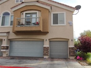 Building Photo - 5523 Baccarat Ave