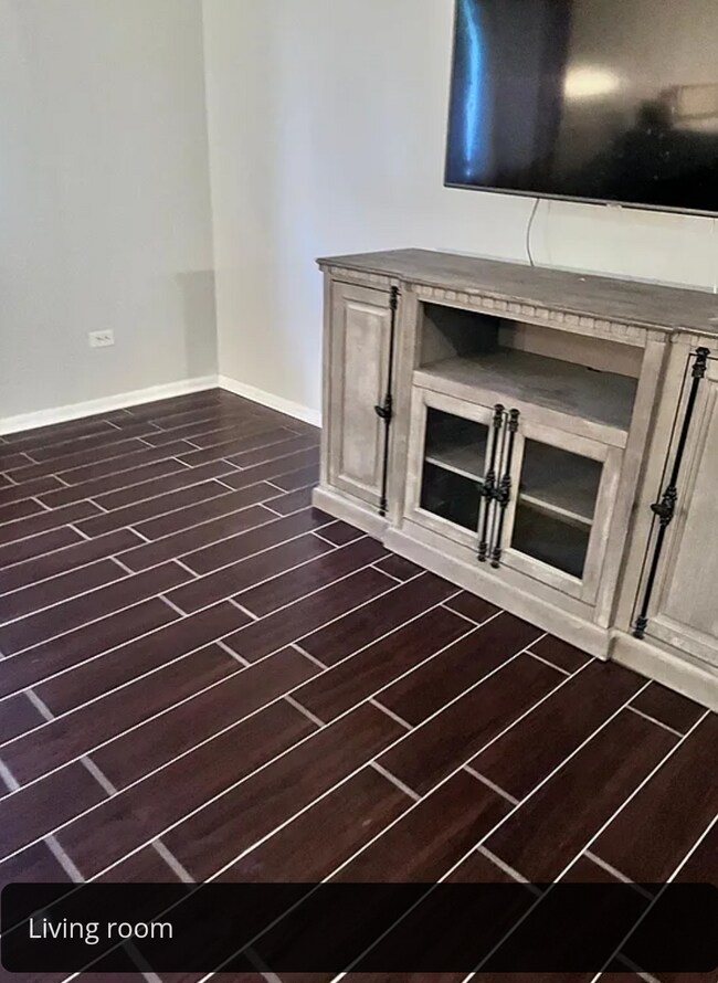 Foto del edificio - 8520 Lakewood Ave