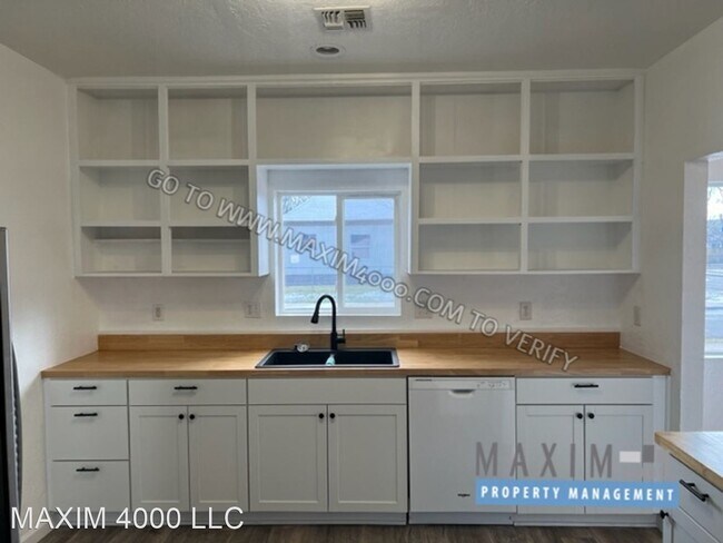 Building Photo - 3 br, 2 bath House - 506 W UTE AVENUE