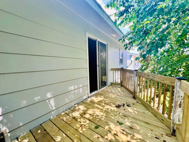 Building Photo - 238 Palmer Dr