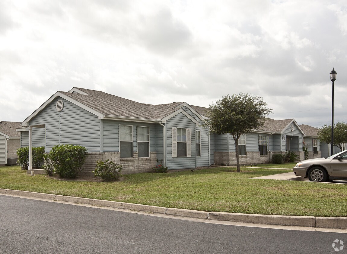 Beacon Bay Townhomes Apartments Port Isabel, TX