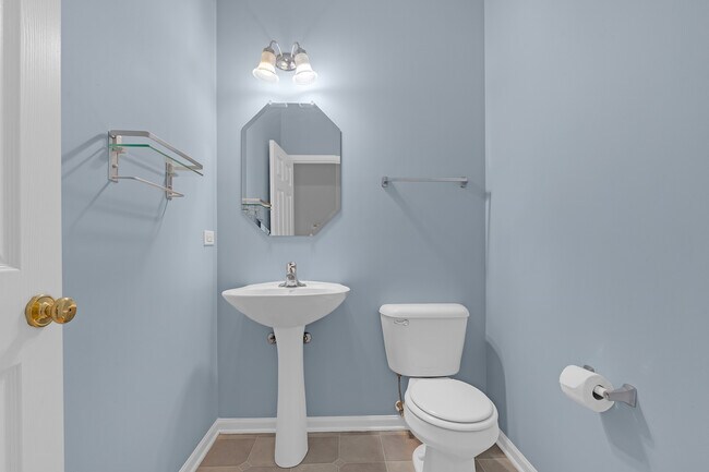 Building Photo - 782 Thornbury Ct
