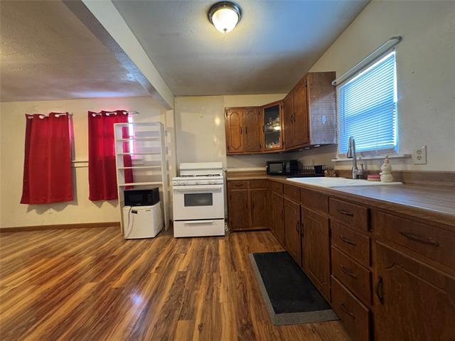 Foto del edificio - 1481 Burger St