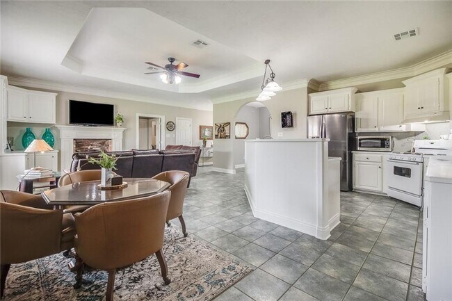 Foto del edificio - 4729 Hemlock Street