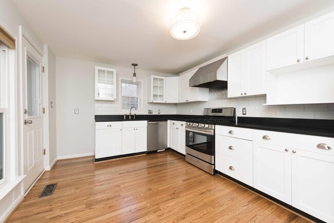 Foto del edificio - 202 11th St NE