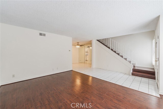 Foto del edificio - 27943 Ridgebluff Ct