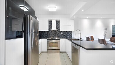 Building Photo - 1360 Rue Saint-Jacques