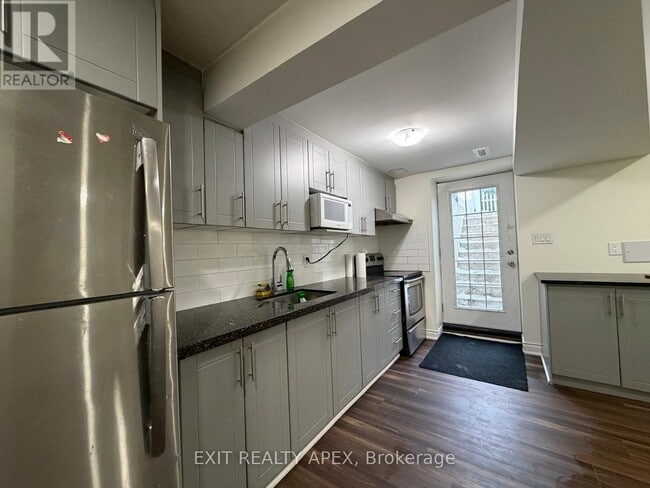 Building Photo - 78 FANDAGO (BASEMENT) DRIVE