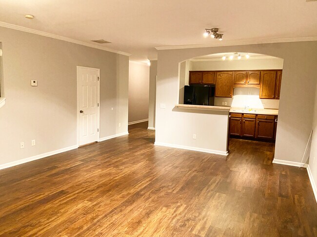 Building Photo - 7173 Fringe Flower Dr