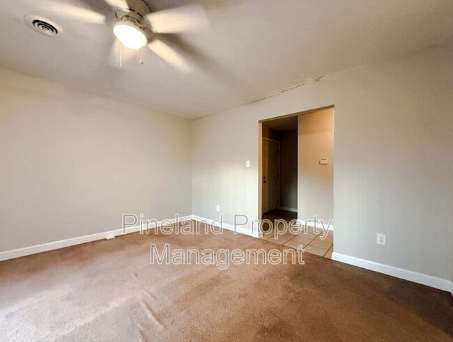 Foto del edificio - 2736 George Owen Rd