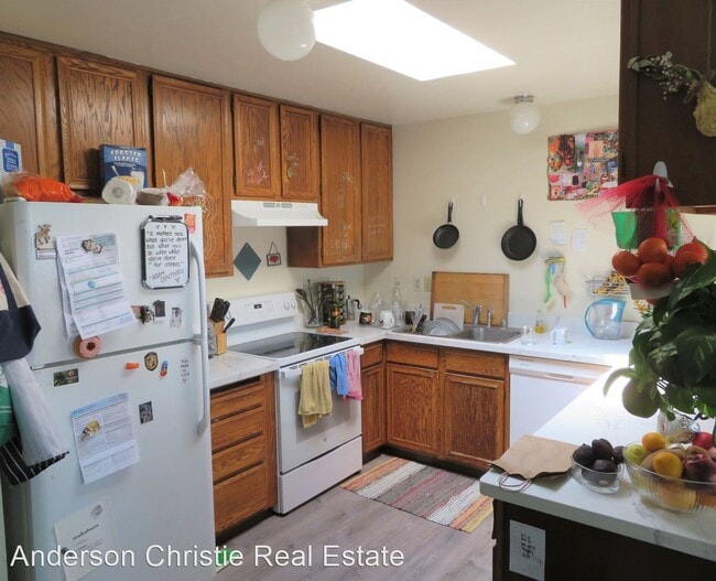 Building Photo - 3 br, 2 bath House - 106 Crespi Court