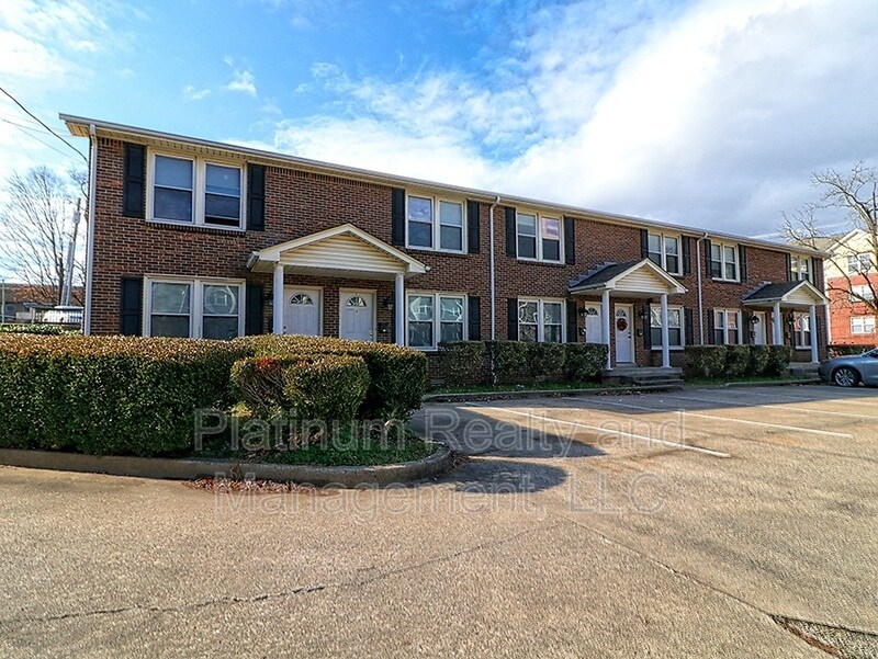 Primary Photo - 617 Madison St
