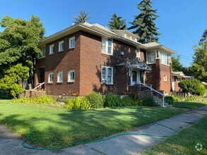 Building Photo - 1605 N Madison St