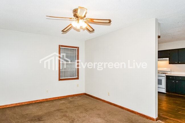 Foto del edificio - 1107 Highland St