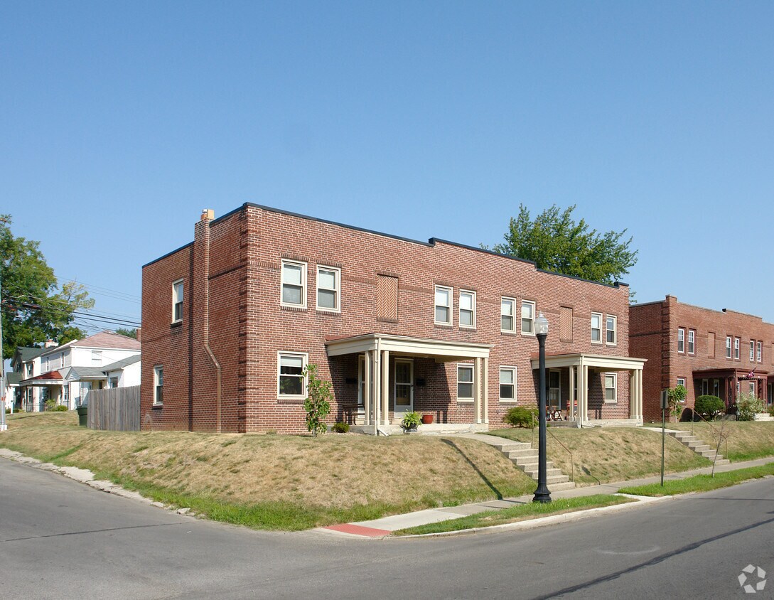 Building Photo - 1445-1451 Northwest Blvd