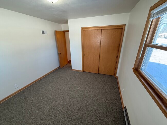 Cama 1 - 1616 Sunset Ridge Dr