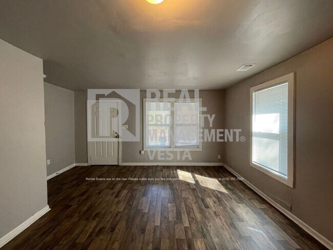Foto del edificio - Charming Home on East Side of Macon