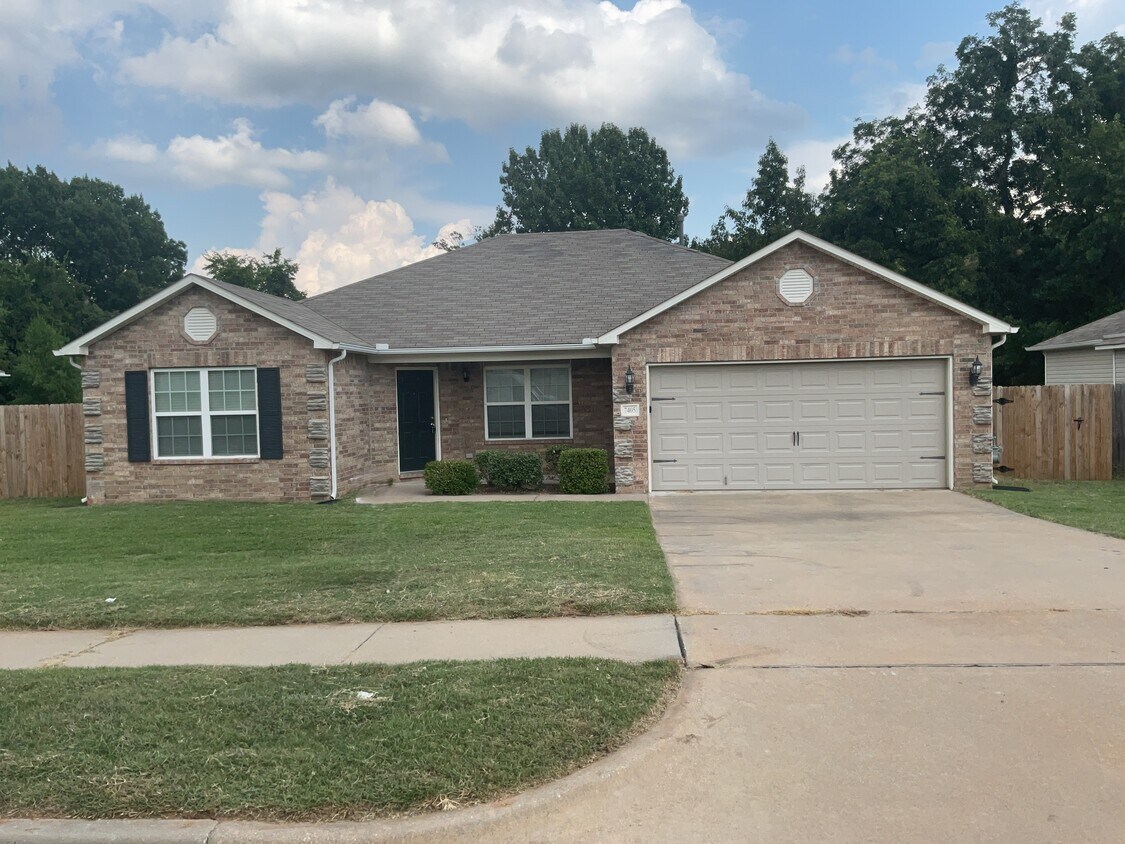 Foto principal - 7405 S Elder Ave