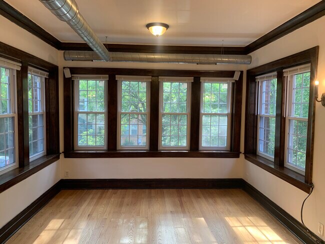 Foto del edificio - 6435 N Seeley Ave