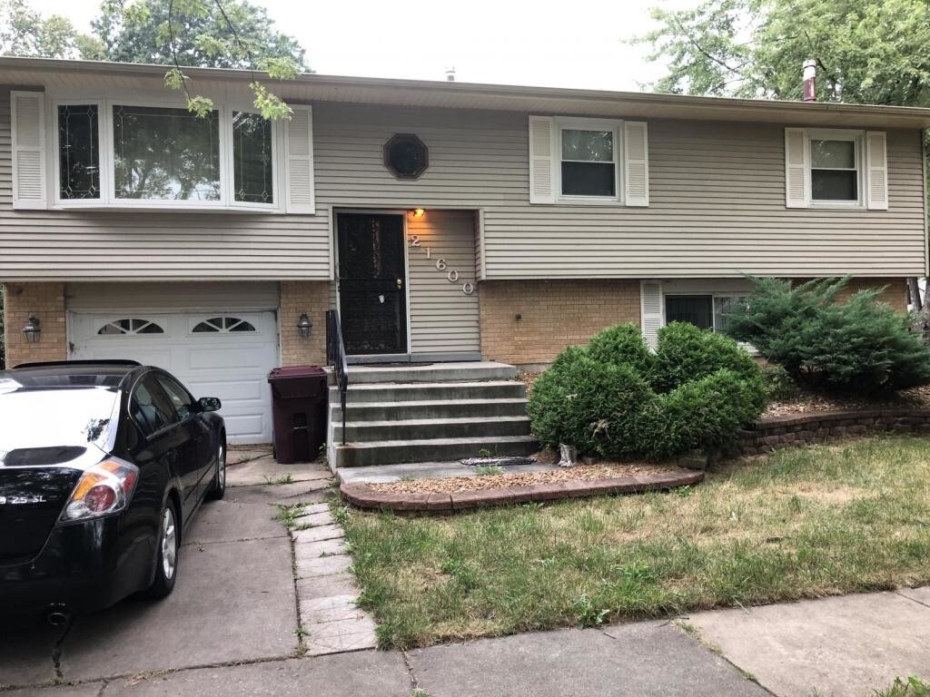 Primary Photo - 21600 Jeffrey Ave