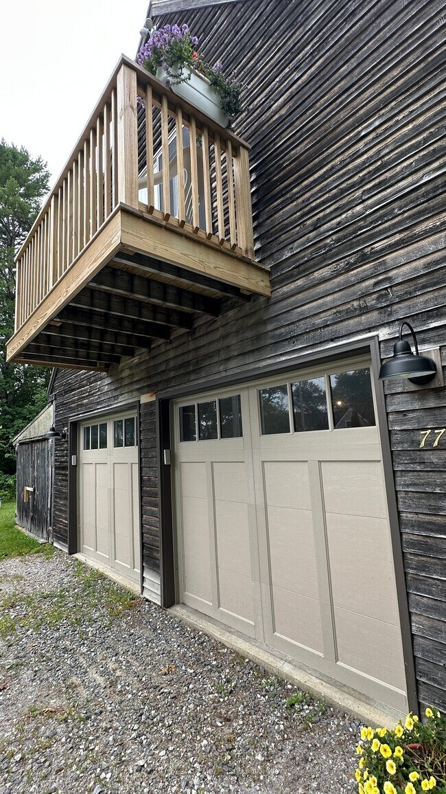 Foto del edificio - 77 Maquoit Dr
