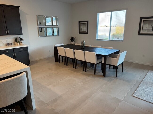 Building Photo - 10851 Mila Lndg Ave