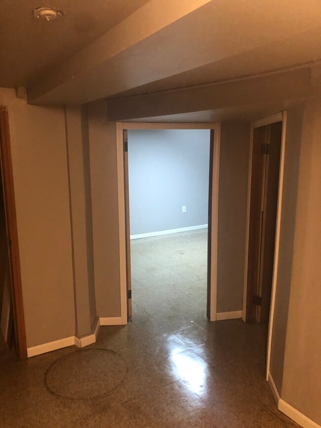 Bedroom - 1619 N Merrimac Ave