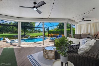 Building Photo - 167 Torrey Pines Point